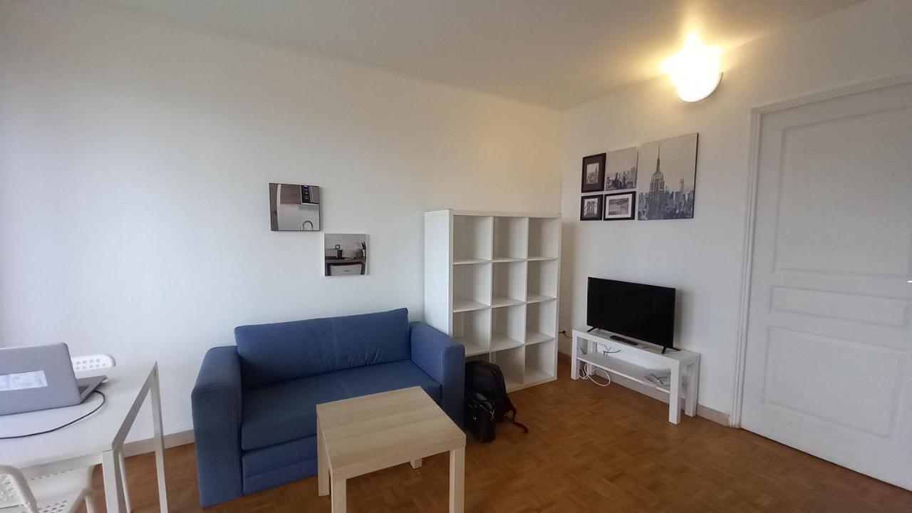 Super Appartement Au Centre Ville De Rosny Sous Bois Exterior foto
